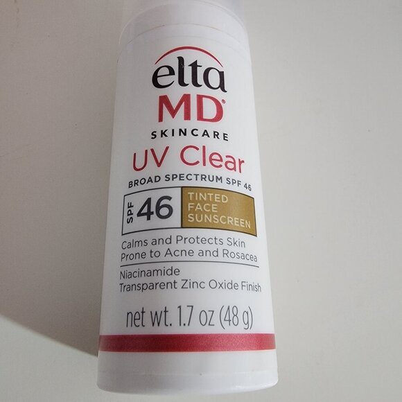 EltaMD UV Clear SPF46 Sunscreen For Acne and Rosacea Tinted, Untinted, Deep Tint - Picture 2 of 12